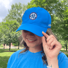 Load image into Gallery viewer, Ole Miss Alumni Association + Nike Sip Cap